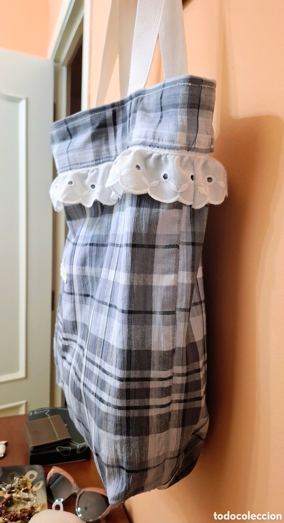 Artesan&iacute;a: Estupendo bolso tote con puntilla