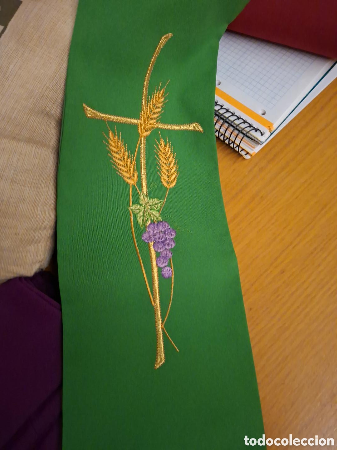 Artesan&iacute;a: Estola sacerdotal lit&uacute;rgica verde Belloso &ndash; Artesan&iacute;a Religiosa &ndash; bordada con espigas y uvas &ndash; vinta