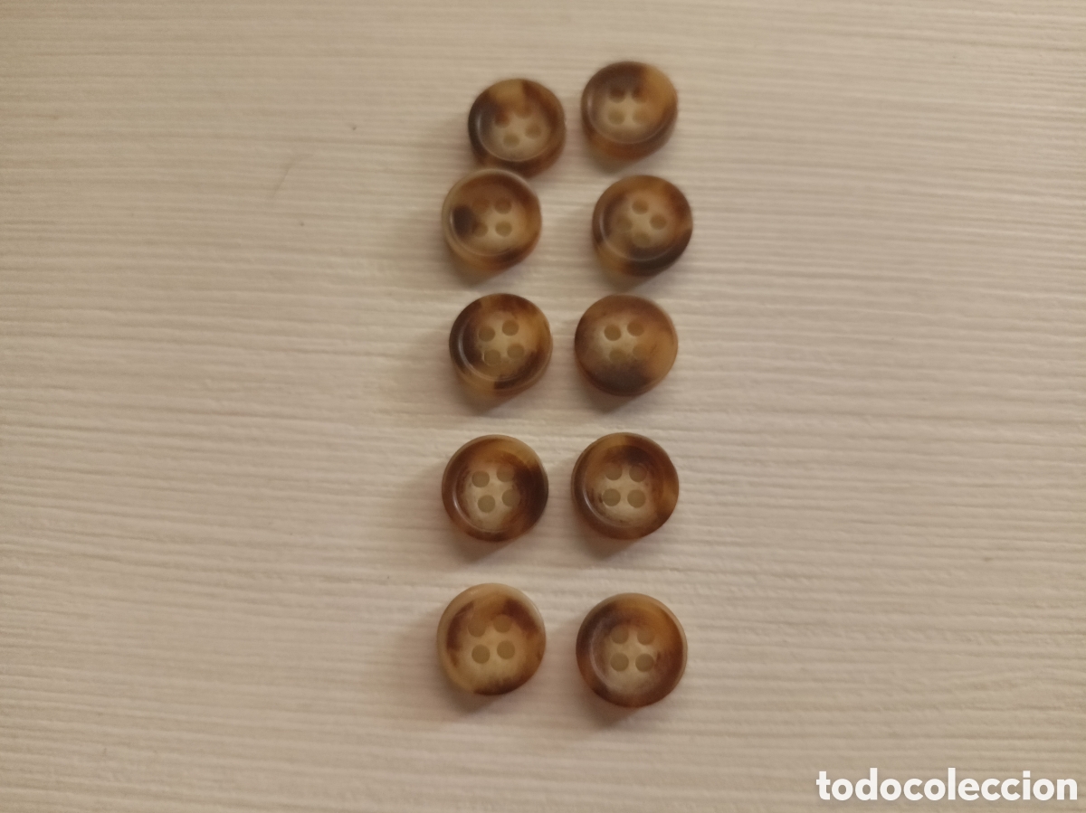 Artesan&iacute;a: 10 botones peque&ntilde;os bicolor marr&oacute;n - Foto 2