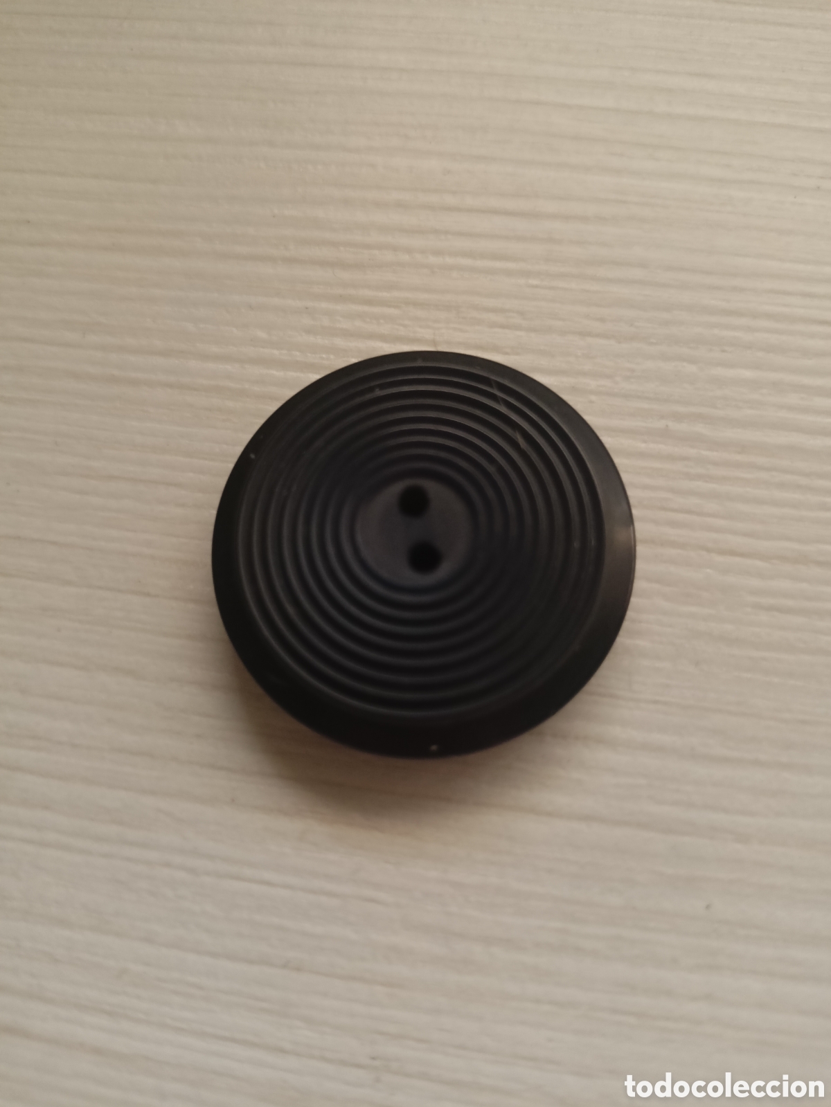 Artesan&iacute;a: 3 botones negros c&iacute;rculos - Foto 2