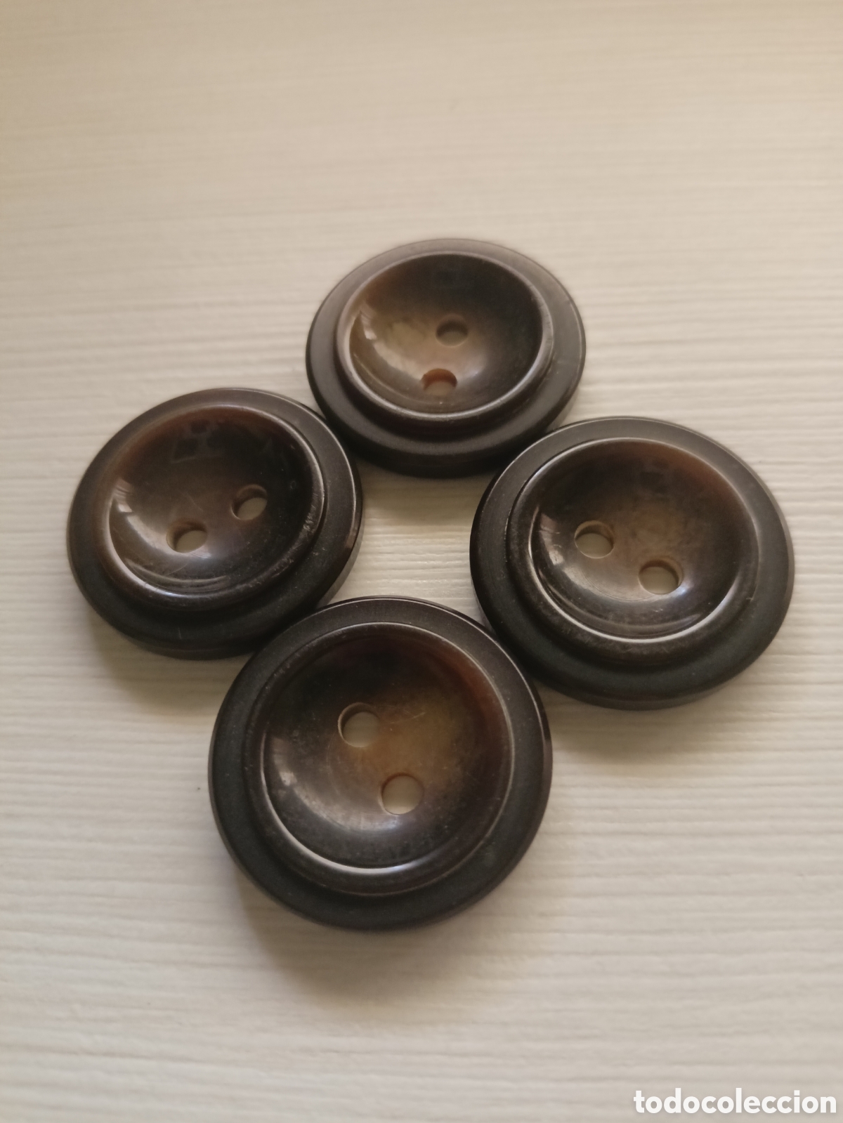 Artesan&iacute;a: 4 botones abrigo marr&oacute;n jaspeado