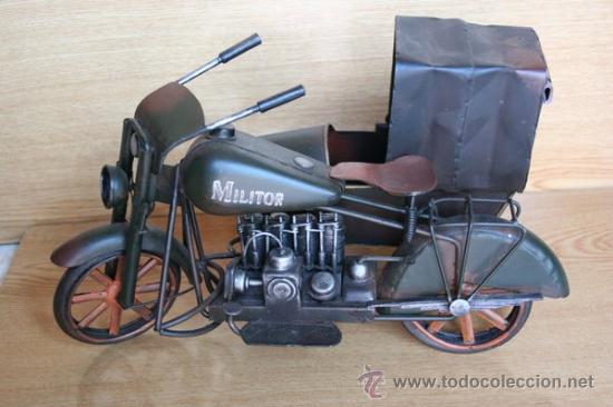 Artesan&iacute;a: Motocicleta con sidecar hechos en hierro. - Foto 1