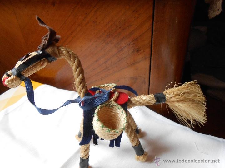Artesan&iacute;a: Caballo hecho de cuerda - Foto 2