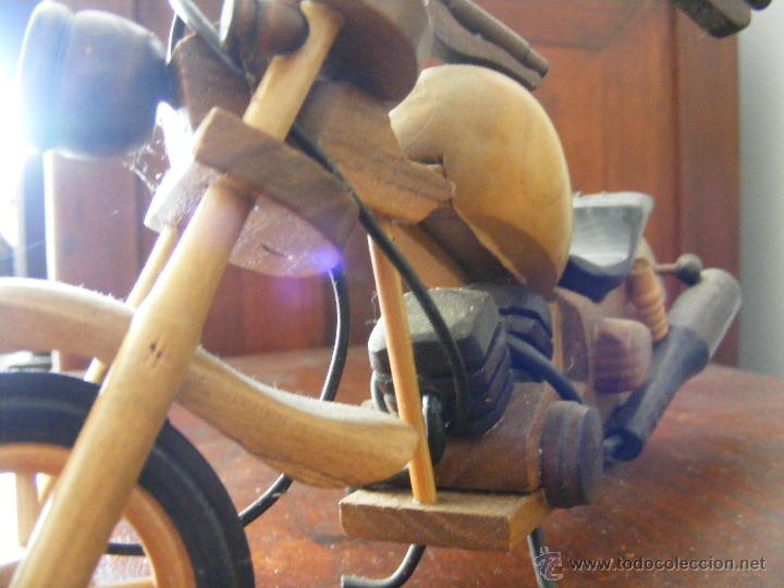Artesan&iacute;a: Moto en madera - Foto 3