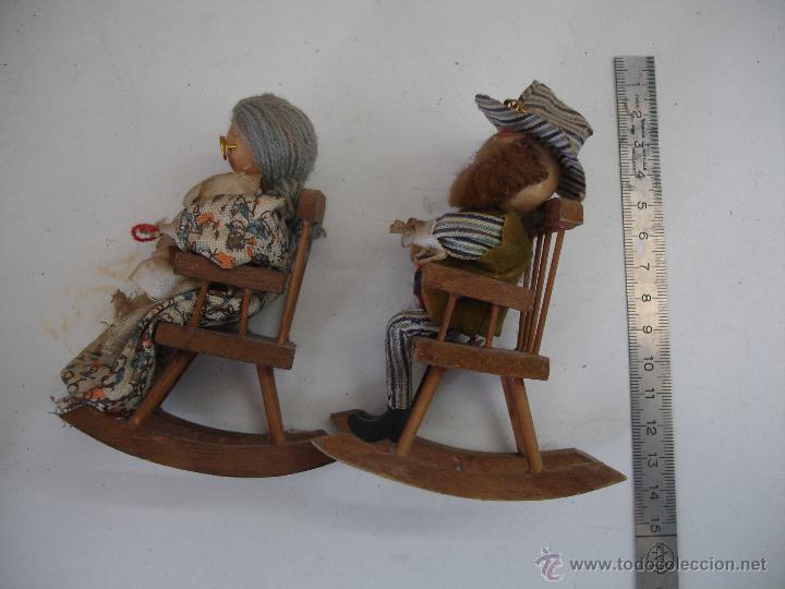 Artesan&iacute;a: FIGURAS DE ANCIANOS CON MECEDORA. - Foto 2