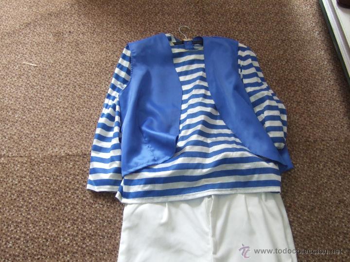 Artesan&iacute;a: DISFRAZ A RAYAS AZUL Y BLANCO  HECHO A MANO - Foto 2