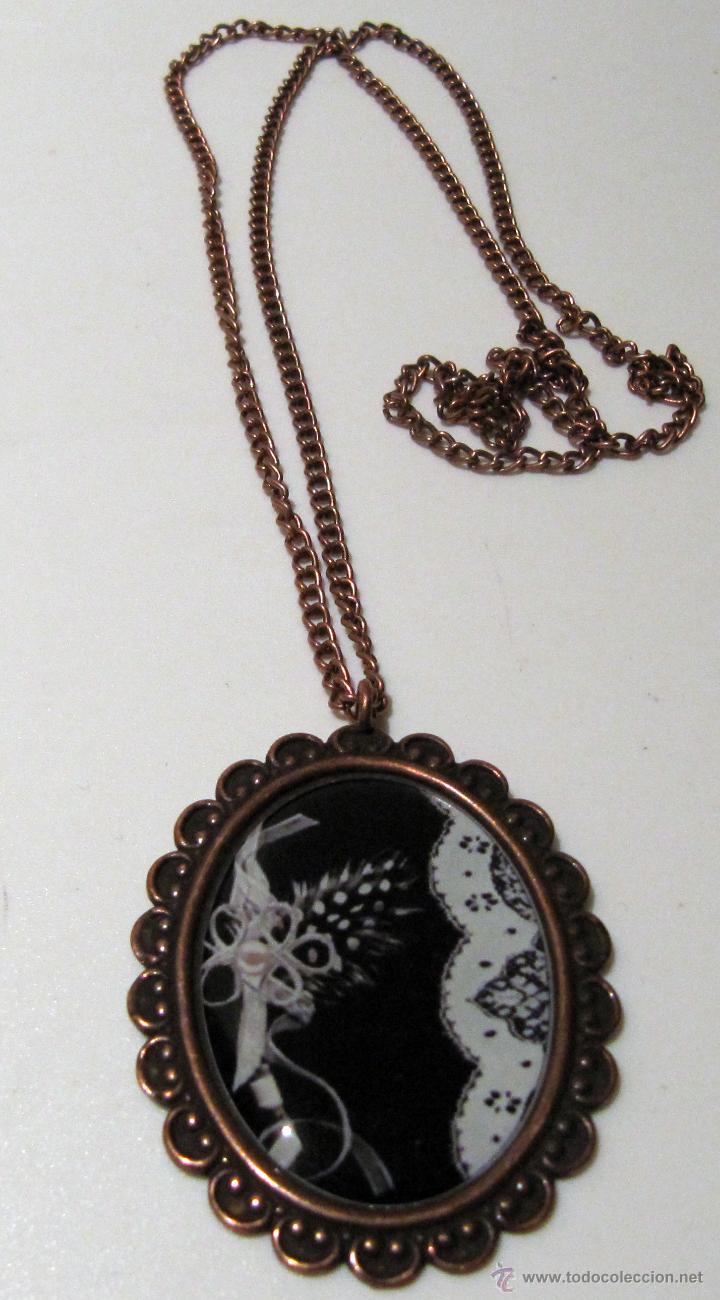 Artesan&iacute;a: COLGANTE DE CADENA Y CAMAFEO - Foto 1