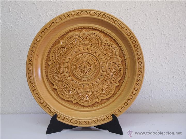 Artesan&iacute;a: Plato de madera. Trabajado. - Foto 1