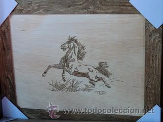 Artesan&iacute;a: Cuadro de caballo (Pirograbado) - Foto 1