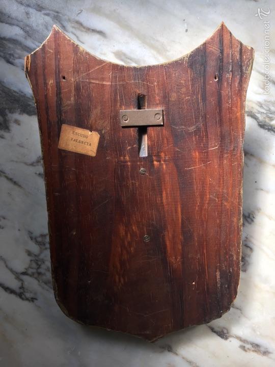 Artesan&iacute;a: ESCUDO VALENCIA. TALLA ORIGINAL. - Foto 2