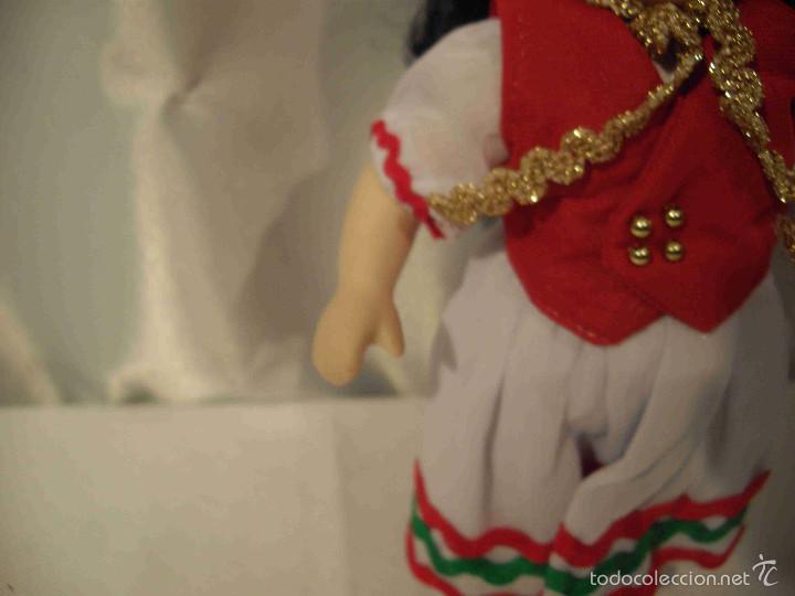 Artesan&iacute;a: MU&Ntilde;ECA PORCELANA HUNGRIA - Foto 3