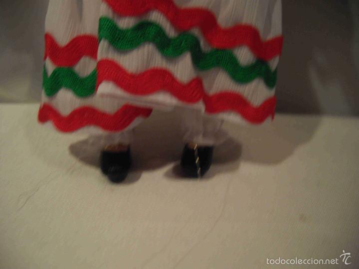 Artesan&iacute;a: MU&Ntilde;ECA PORCELANA HUNGRIA - Foto 4