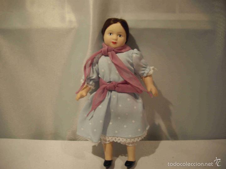 Artesan&iacute;a: MU&Ntilde;ECA PORCELANA ARGELIA - Foto 1