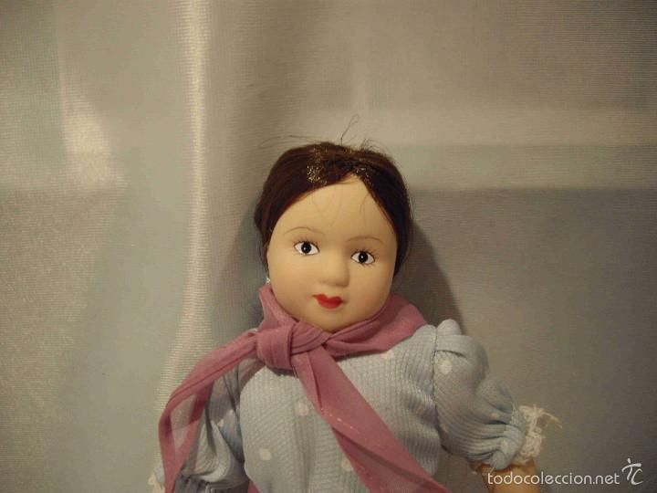 Artesan&iacute;a: MU&Ntilde;ECA PORCELANA ARGELIA - Foto 2