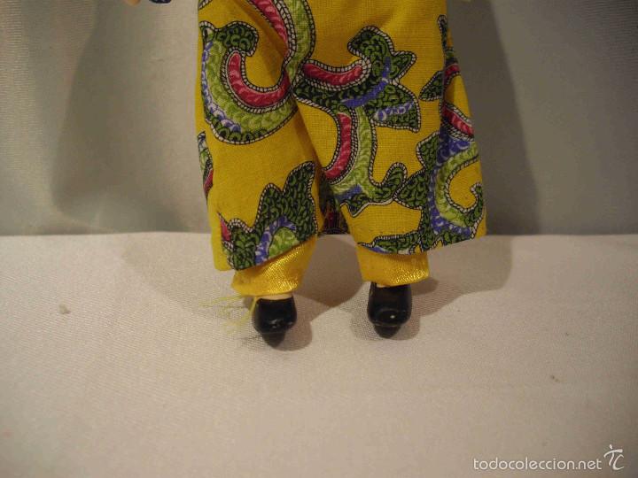 Artesan&iacute;a: MU&Ntilde;ECA PORCELAN YEMEN - Foto 3