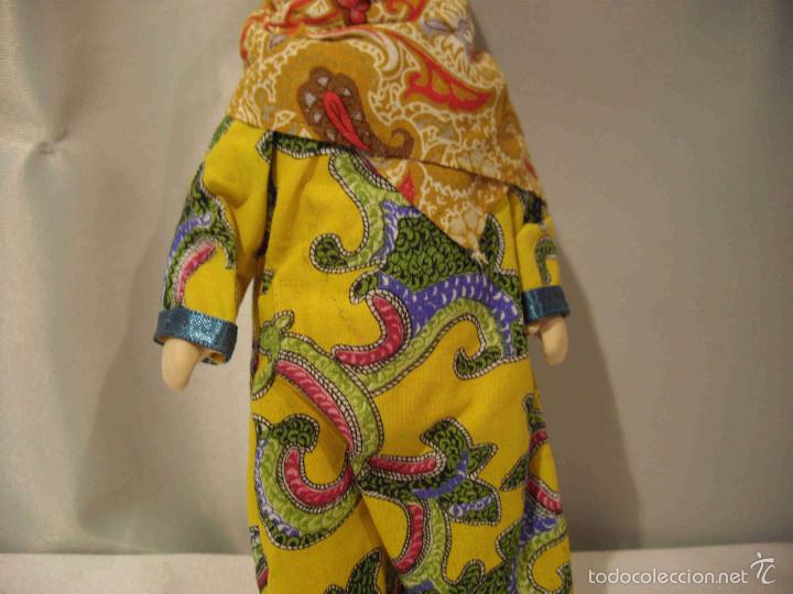 Artesan&iacute;a: MU&Ntilde;ECA PORCELAN YEMEN - Foto 4