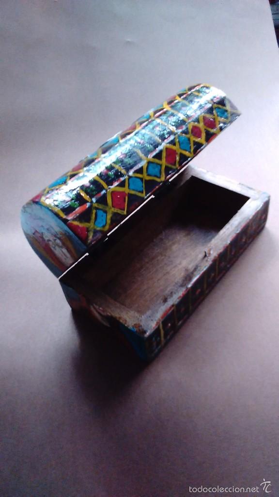 Artesan&iacute;a: Peque&ntilde;o ba&uacute;l pintado a mano - Foto 7