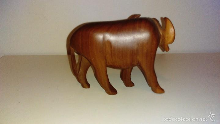 Artesan&iacute;a: B&uacute;falo de madera noble - Foto 5