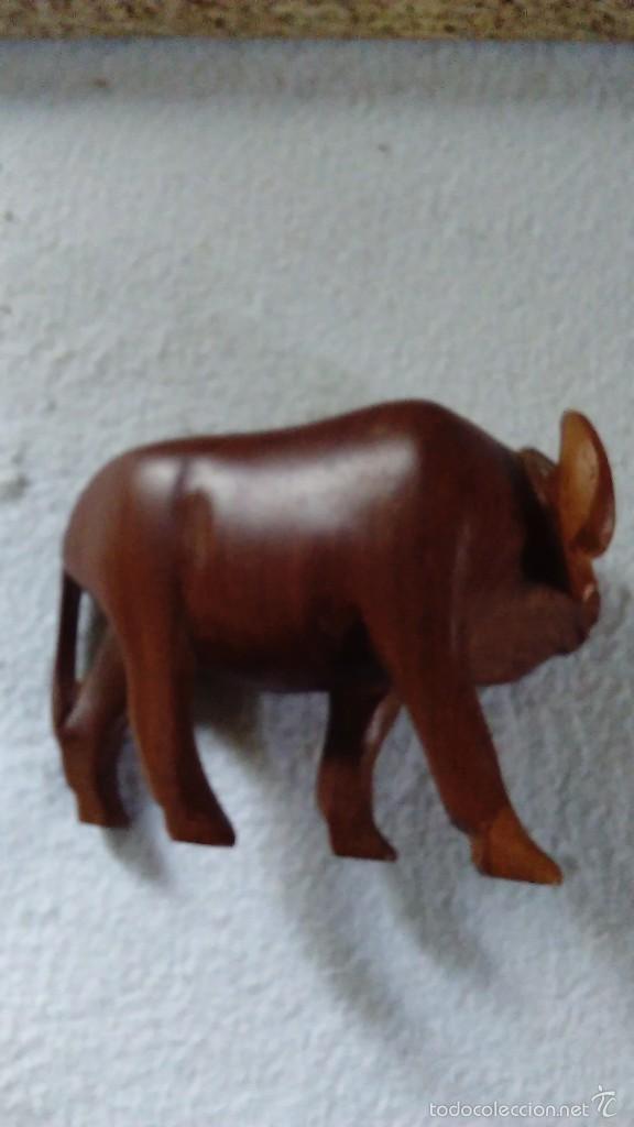 Artesan&iacute;a: B&uacute;falo de madera noble - Foto 7