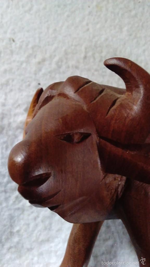 Artesan&iacute;a: B&uacute;falo de madera noble - Foto 8