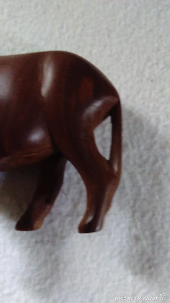 Artesan&iacute;a: B&uacute;falo de madera noble - Foto 10