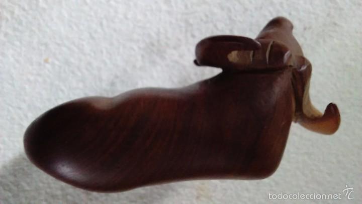 Artesan&iacute;a: B&uacute;falo de madera noble - Foto 11