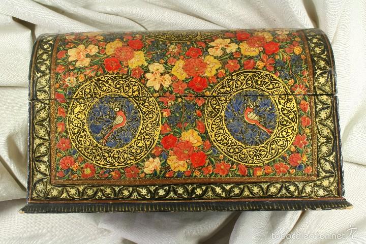 Artesan&iacute;a: Caja de madera pintada a mano. Iran&iacute;. - Foto 8