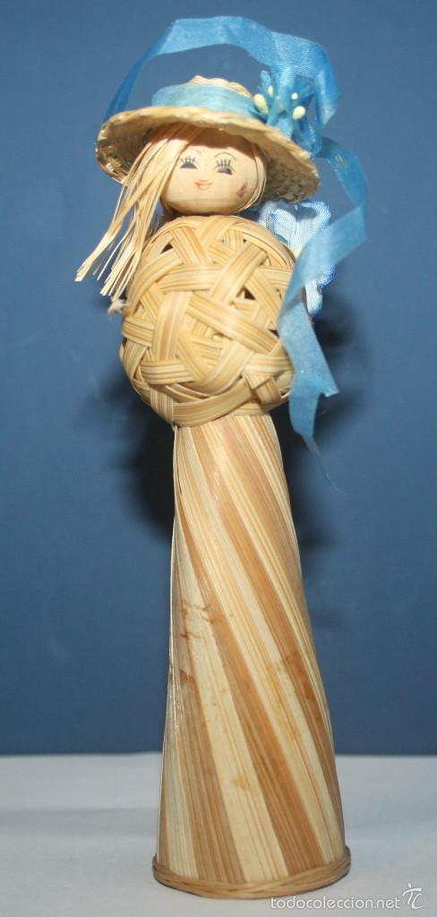 Artesan&iacute;a: Bonita Mu&ntilde;eca de mimbre - Foto 1