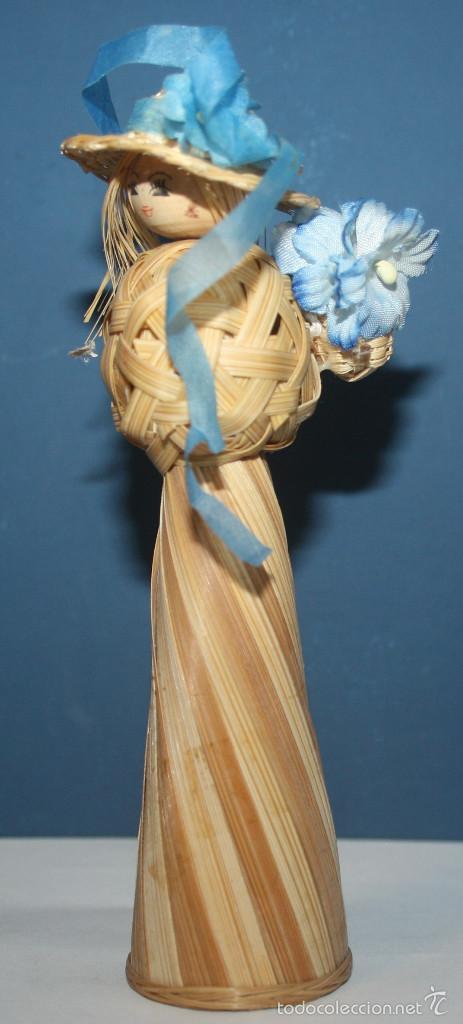 Artesan&iacute;a: Bonita Mu&ntilde;eca de mimbre - Foto 2