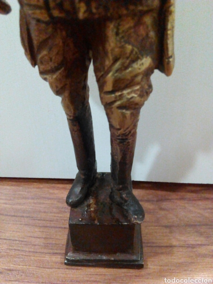 Artesan&iacute;a: Estatuilla de Franco - Foto 3