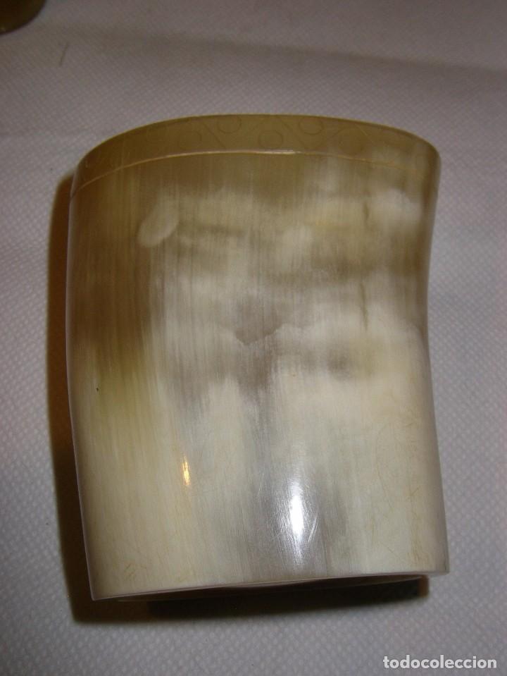 Artesan&iacute;a: Bonito vaso con tapa, de asta de toro. - Foto 3