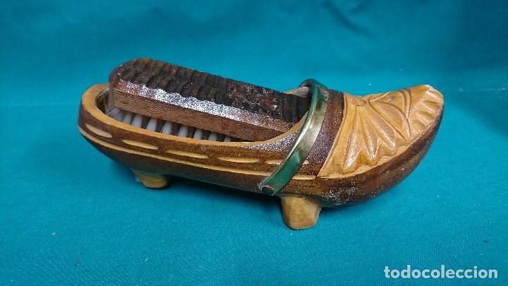 Artesan&iacute;a: ALBARCA DE MADERA CON CEPILLO - Foto 1
