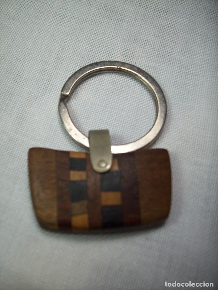 Artesan&iacute;a: LLAVERO EN MADERA - Foto 1