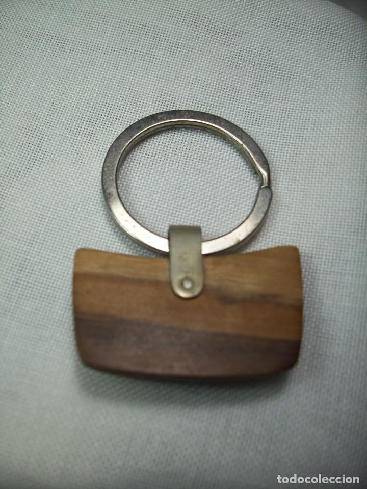 Artesan&iacute;a: LLAVERO EN MADERA - Foto 2