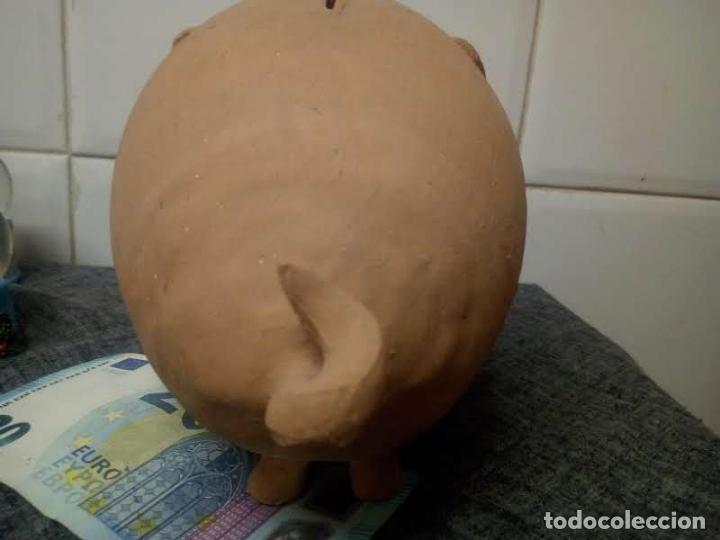 Artesan&iacute;a: Antigua hucha de barro - Foto 3