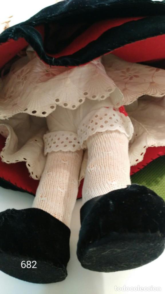 Artesan&iacute;a: Mu&ntilde;eca de fieltro Asturiana - Foto 4