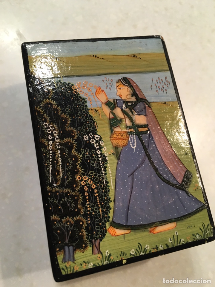 Artesan&iacute;a: Caja pintada mujer india - Foto 2