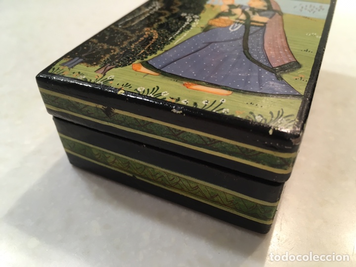 Artesan&iacute;a: Caja pintada mujer india - Foto 3