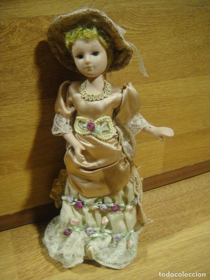 Artesan&iacute;a: mu&ntilde;eca de porcelana articulada - Foto 1