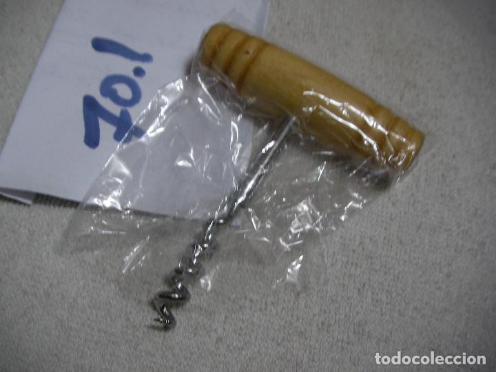 Artesan&iacute;a: ANTIGUO SACACORCHOS MANGO MADERA - Foto 1