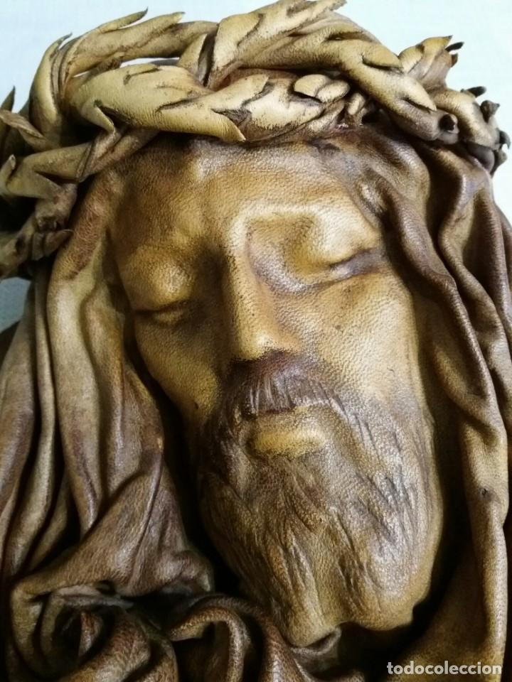 Artesan&iacute;a: IMAGEN CRISTO PIEL REPUJADA - Foto 1