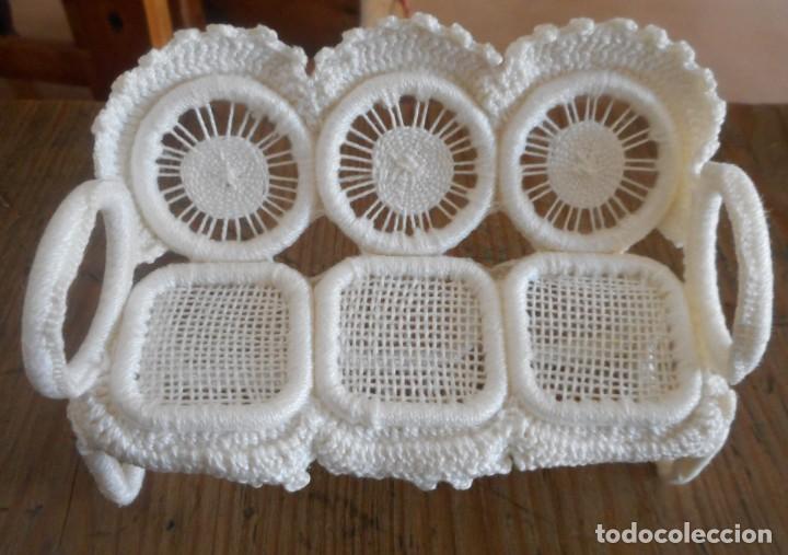 Artesan&iacute;a: Conjunto de sof&aacute;, sillones y mesa en crochet - Foto 2