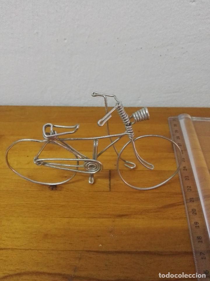 Artesan&iacute;a: Bicicleta de Alambre - Foto 3