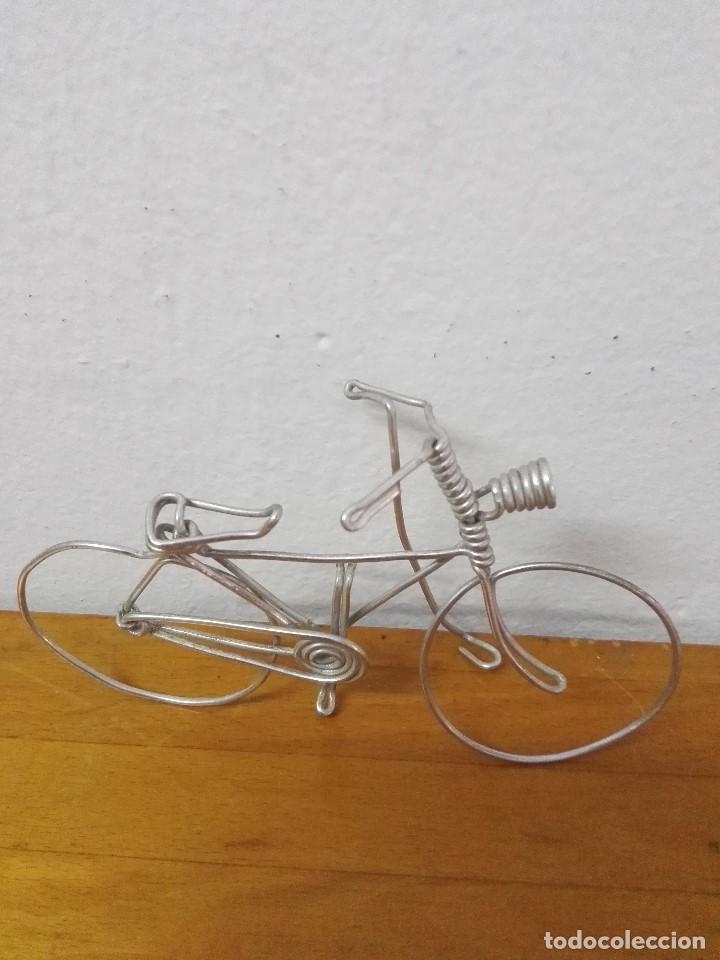 Artesan&iacute;a: Bicicleta de Alambre - Foto 4