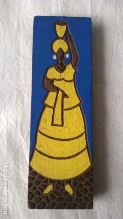 Artesan&iacute;a: TALLA MADERA POLICROMADA MUJER CON TRAJE T&Iacute;PICO - Foto 1