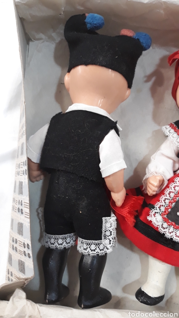 Artesan&iacute;a: Pareja de mu&ntilde;ecos con traje tipico gallego. Celuloide - Foto 8