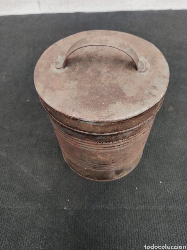 Artesan&iacute;a: ANTIGUO BOTE DE CHAPA CON ASA - Foto 1