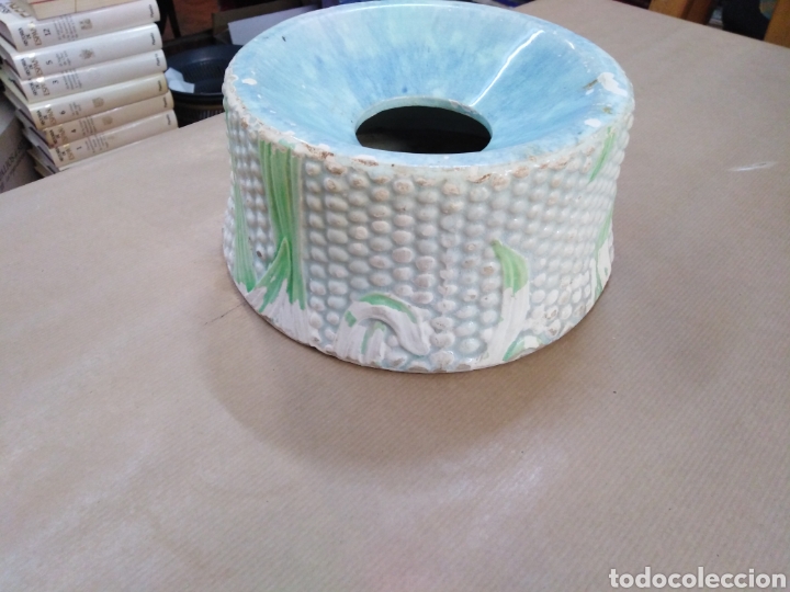 Artesan&iacute;a: Escupidera antigua de cer&aacute;mica - Foto 3