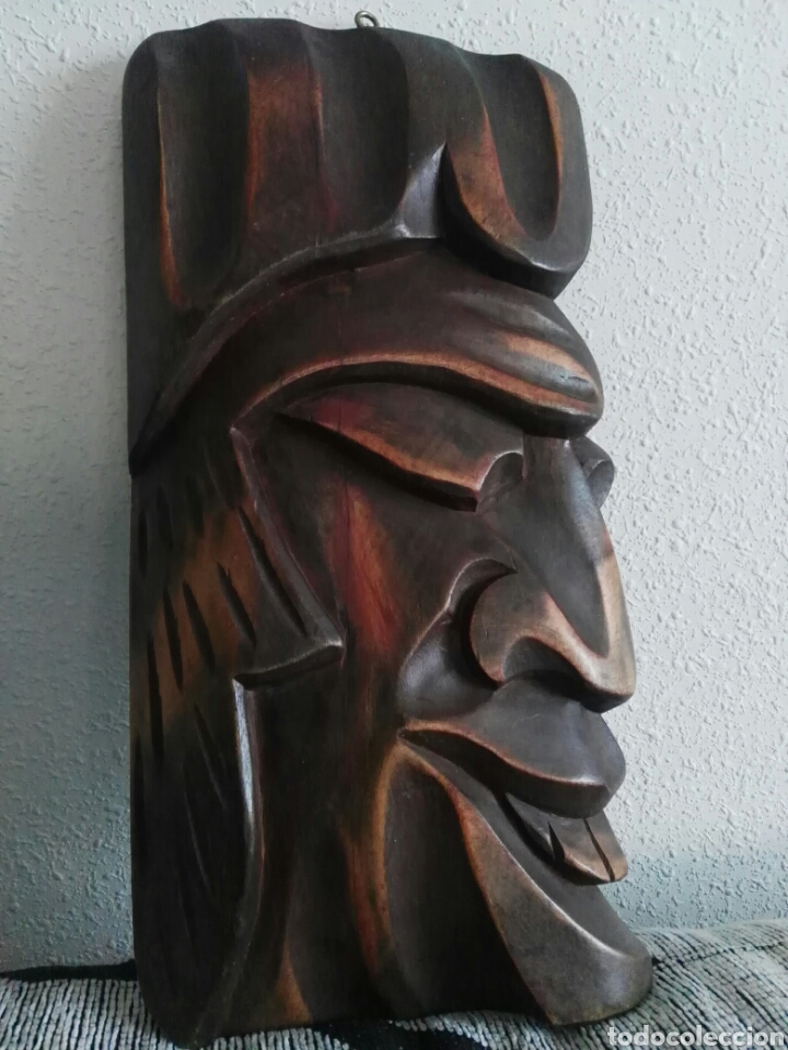 Artesan&iacute;a: M&aacute;scara &Aacute;fricana en Madera. - Foto 1