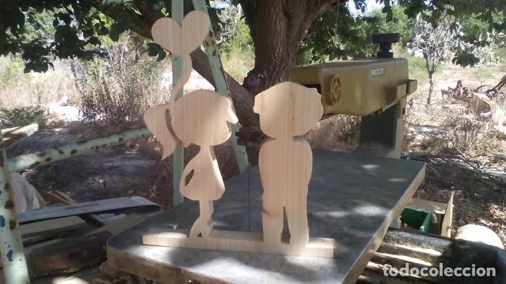 Artesan&iacute;a: Figuras de madera caladas a mano - Foto 1